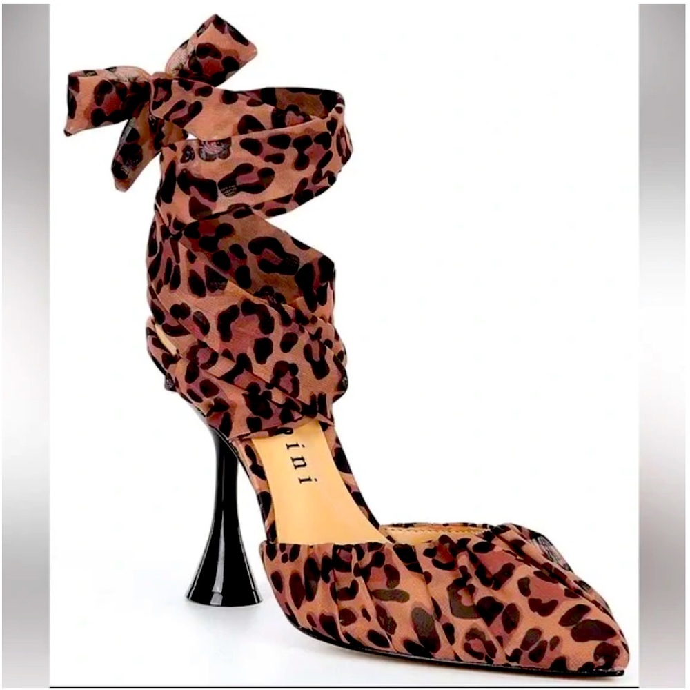 *NWT* Gianni Bini Henzlee Chiffon Wrap-Up Dress Pumps